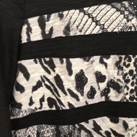 Chico’s Top - Picture 4 of 7